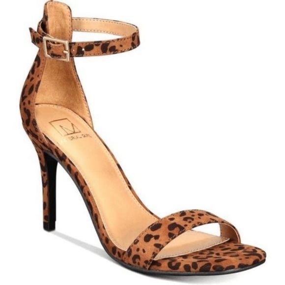 5/$20 Animal print heels - Picture 1 of 5